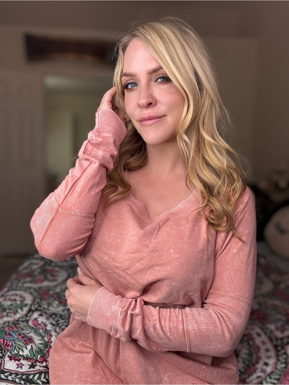 Women's Pink Scoop Neck Lounge Top